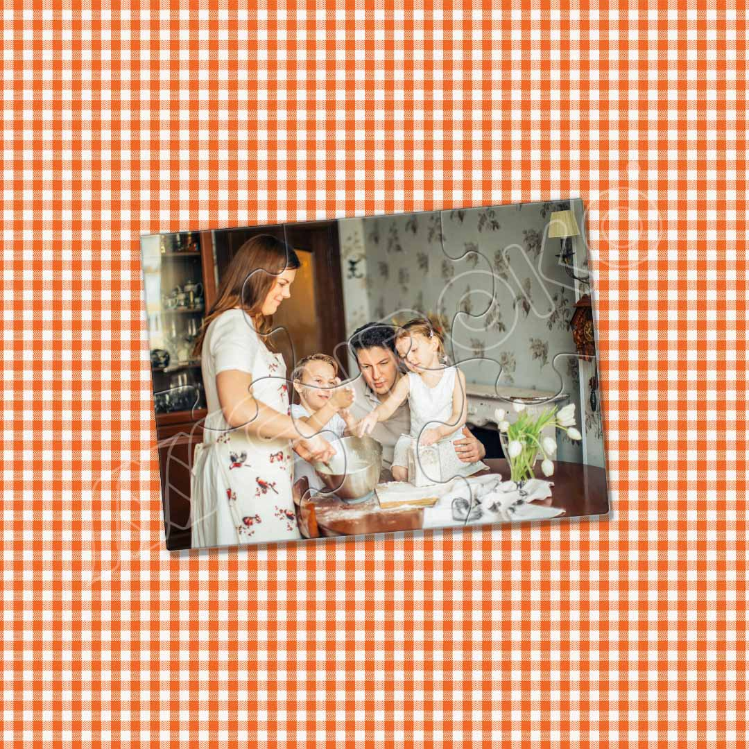 Ustvarite edinstveno sestavljanko s svojo družinsko fotografijo.