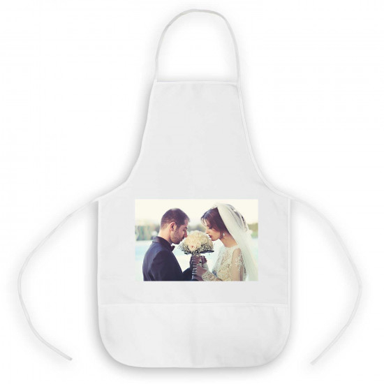 Univerzalna velikost z prilagodljivimi trakovi za udobno nošenje.