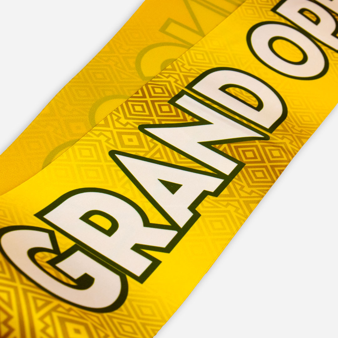 Polnobarvni potisk z natančno reprodukcijo vašega dizajna.