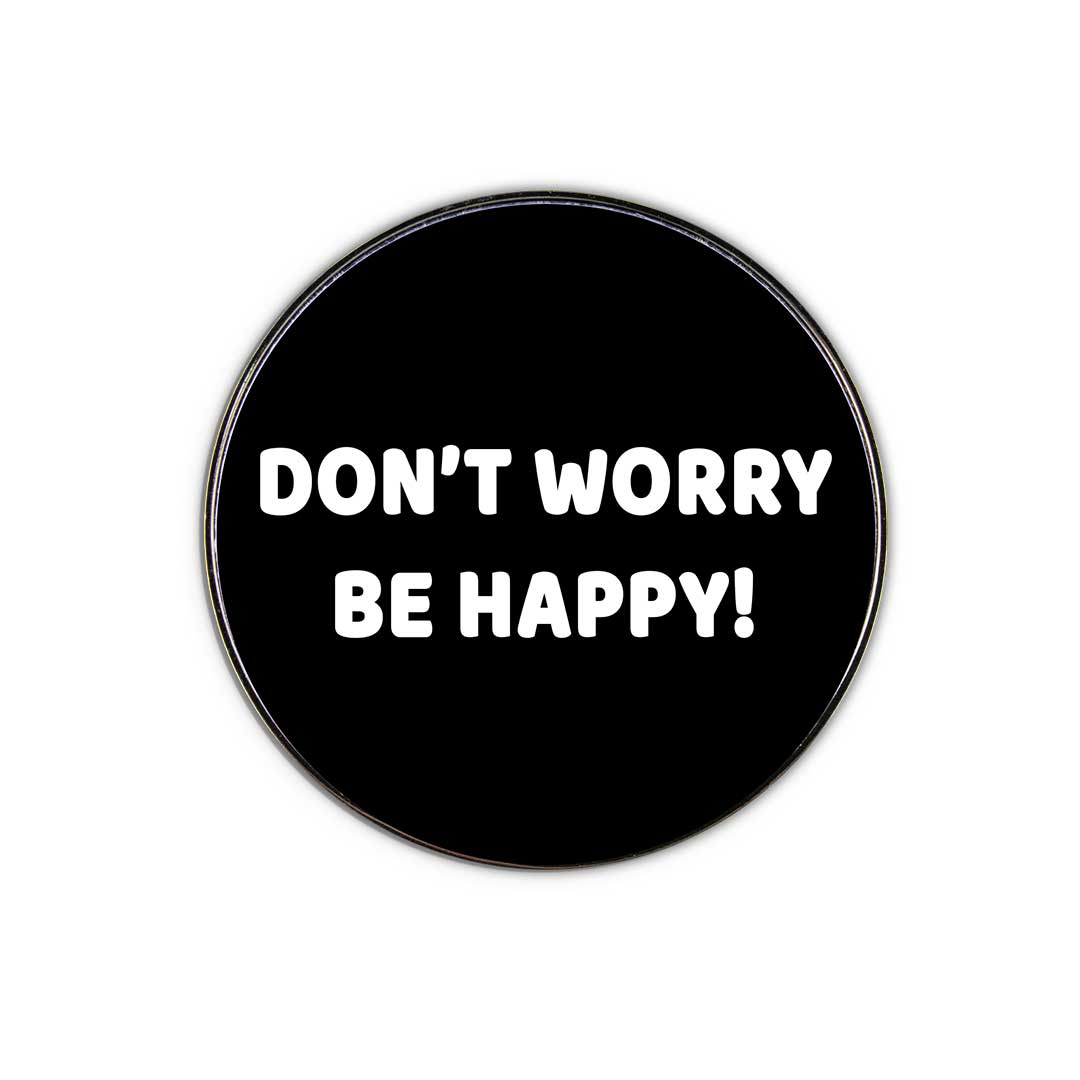 Močan magnet zagotavlja varno pritrditev na kovinske površine.