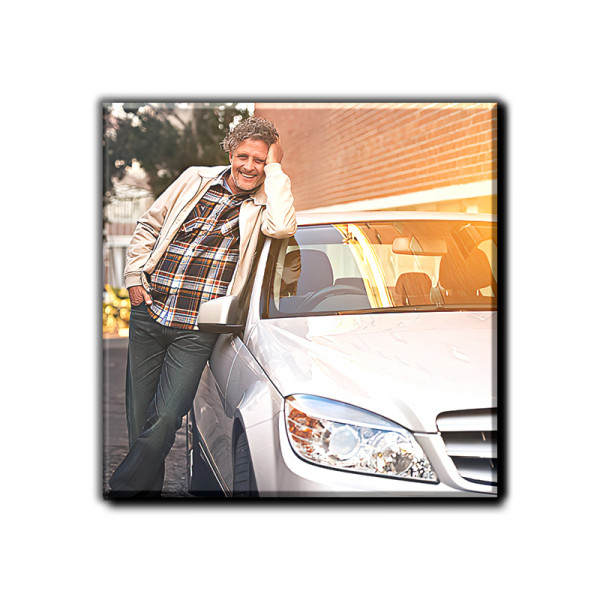 Kakovostna izdelava in hitra dostava vaših personaliziranih magnetov.