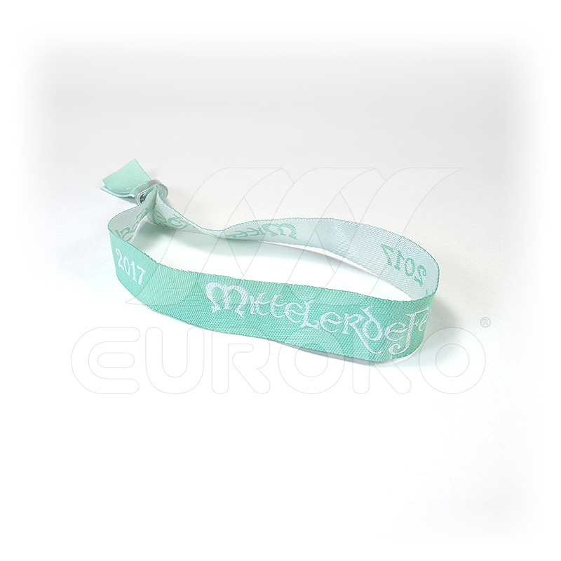 Mehko blago zagotavlja udobje tudi pri dolgotrajnem nošenju.