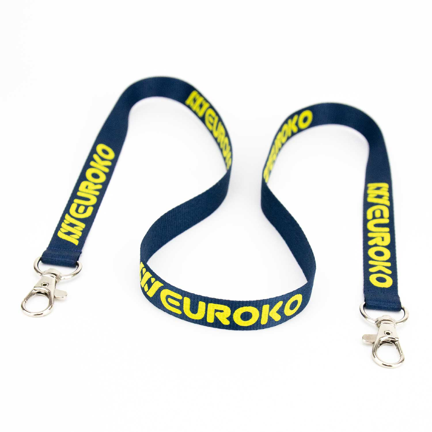 Dvojna karabinerja omogočata prilagodljivo pritrditev vaših dodatkov.