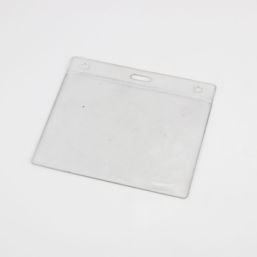 Prozoren mehek vinil zagotavlja odlično vidnost in dolgotrajnost.