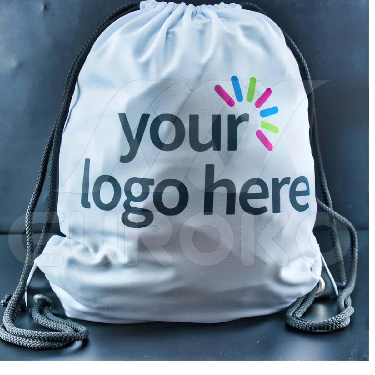 Odlična površina za vaš barvni tisk in logotip podjetja.