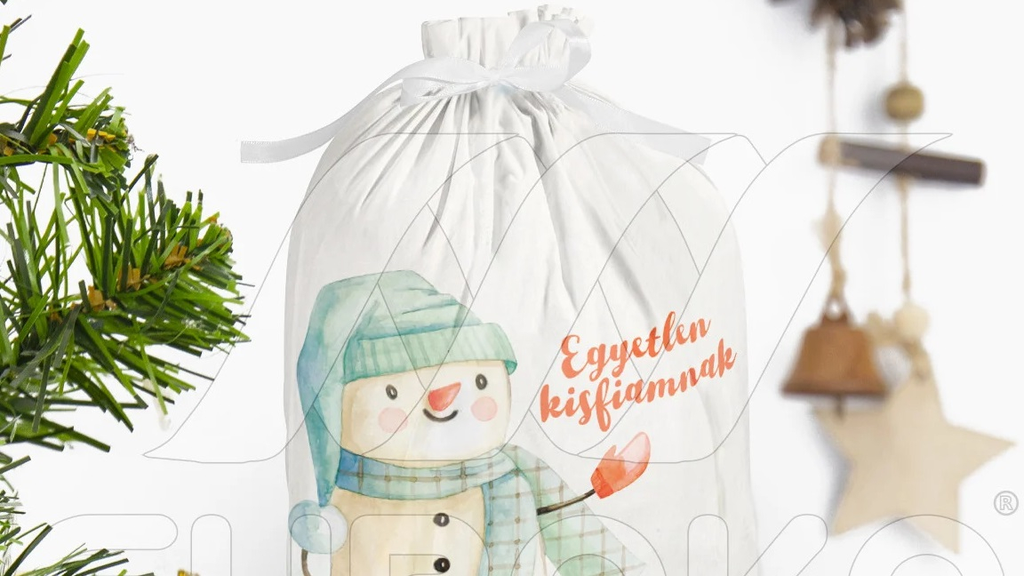 Trajen poliesterski material z vrhunskim tiskom za večkratno uporabo.