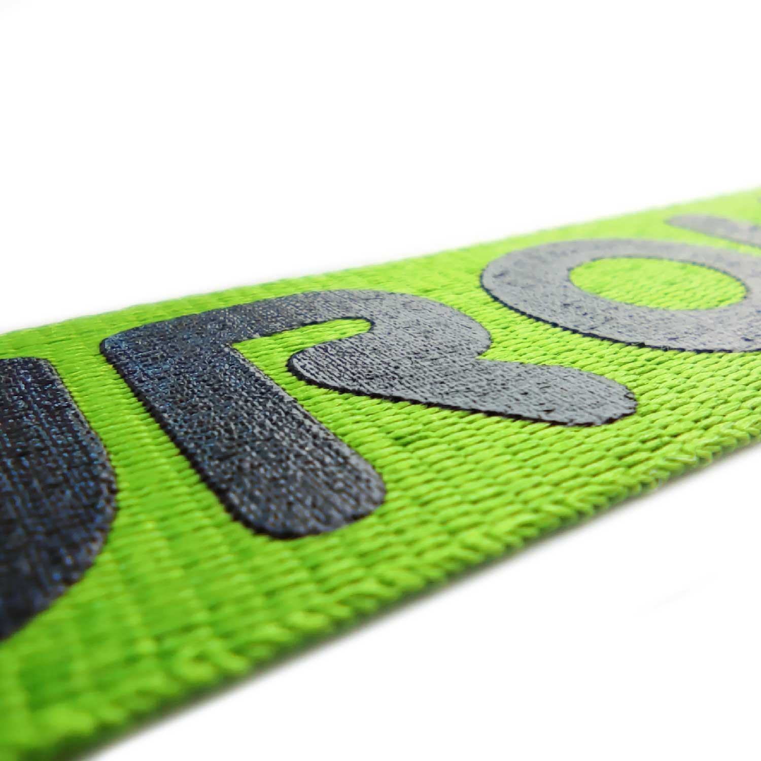 3D reliefni sitotisk ustvarja otipljiv in vizualno izstopajočo blagovno znamko.