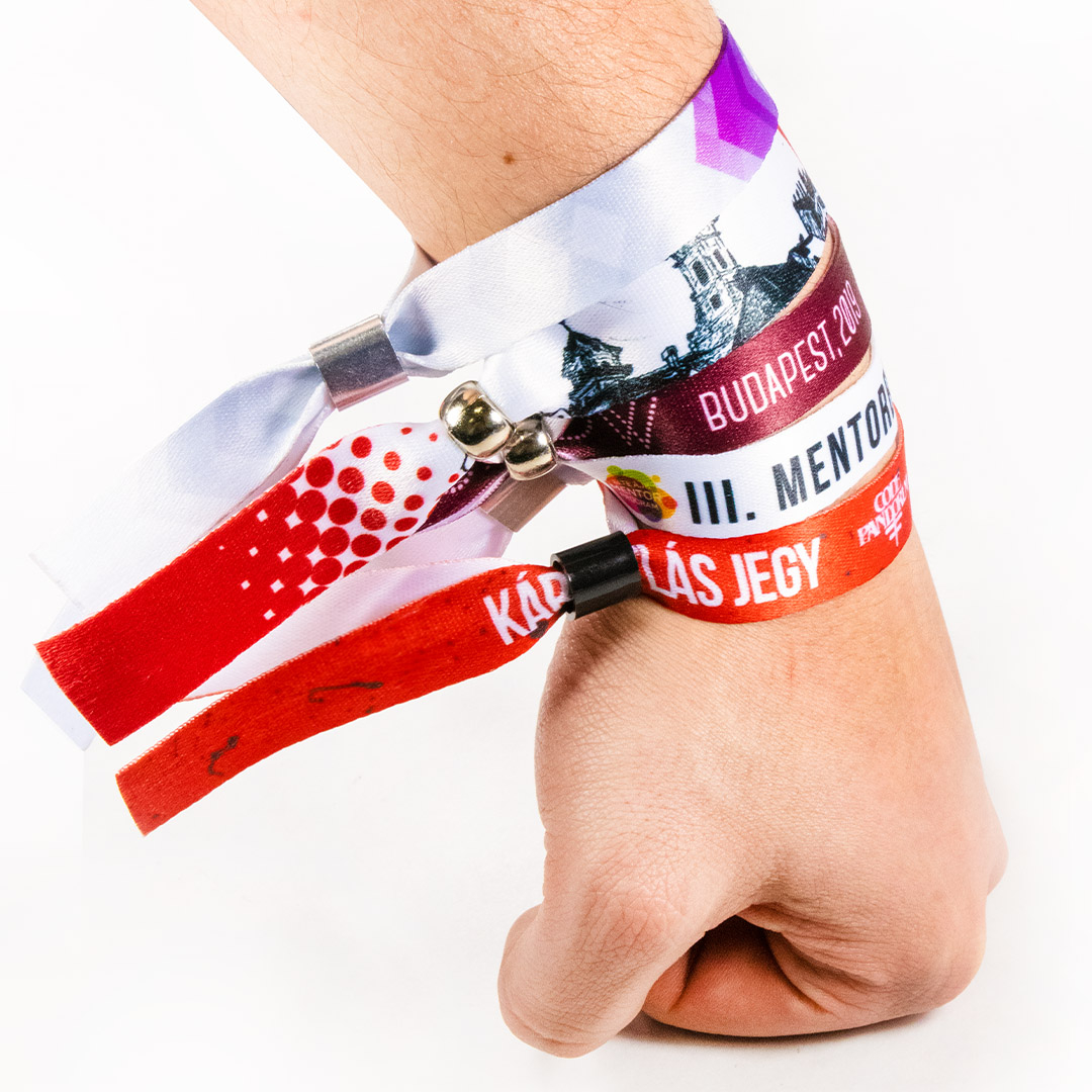 Različna zapirala za vsako vrsto dogodka in varnostno zahtevo.