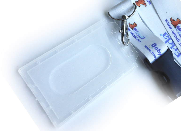 Večnamenska rešitev za ID kartice, akreditacije in dogodke.