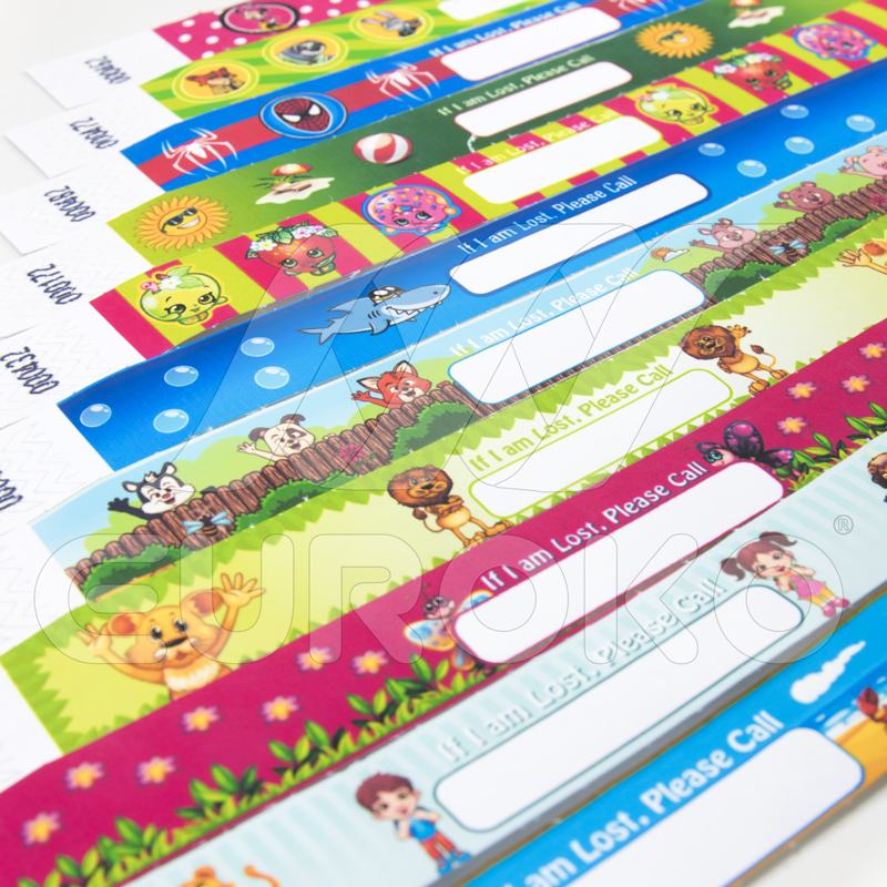 Vrhunski Tyvek material zagotavlja trajnost in udobje za otroke.