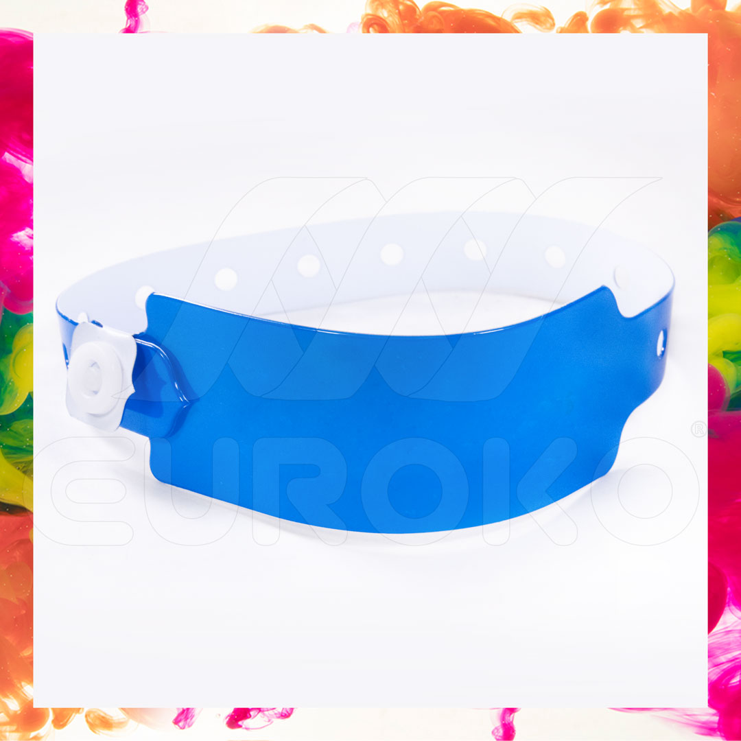 Trpežen 3-slojni vinil vzdržuje najzahtevnejše pogoje na dogodkih.