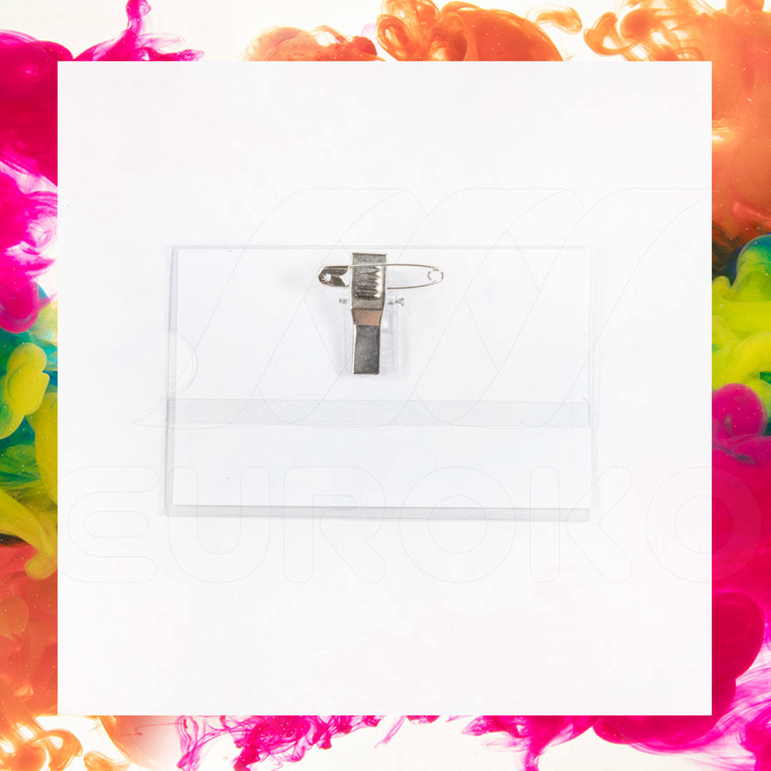 Prozoren material zagotavlja odlično berljivost vaših poverilnic.