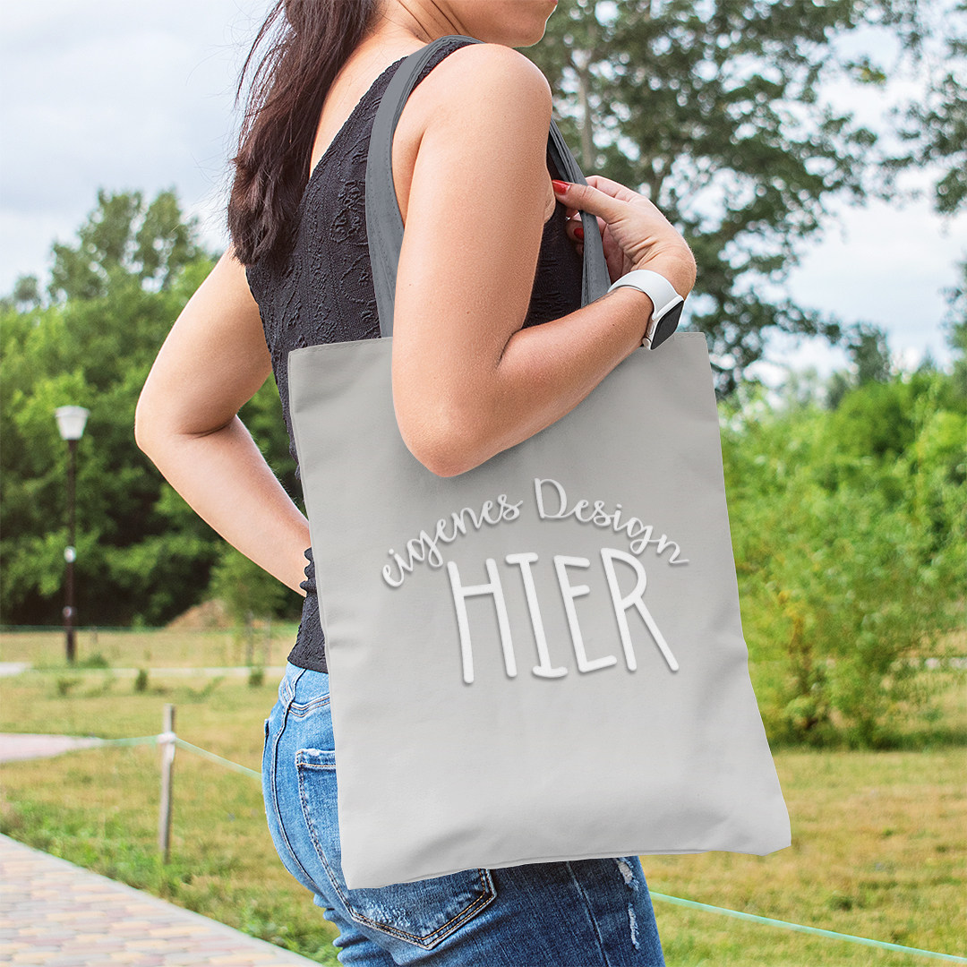 Udobni ročaji za nošenje čez ramo ali v roki po vaši izbiri.