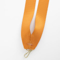 Enobarvni ovratni trak za medalje s kaveljčkom 25 mm
