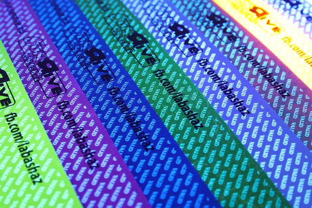 UV fluorescenčni tisk za dodatno varnost proti ponarejanju.