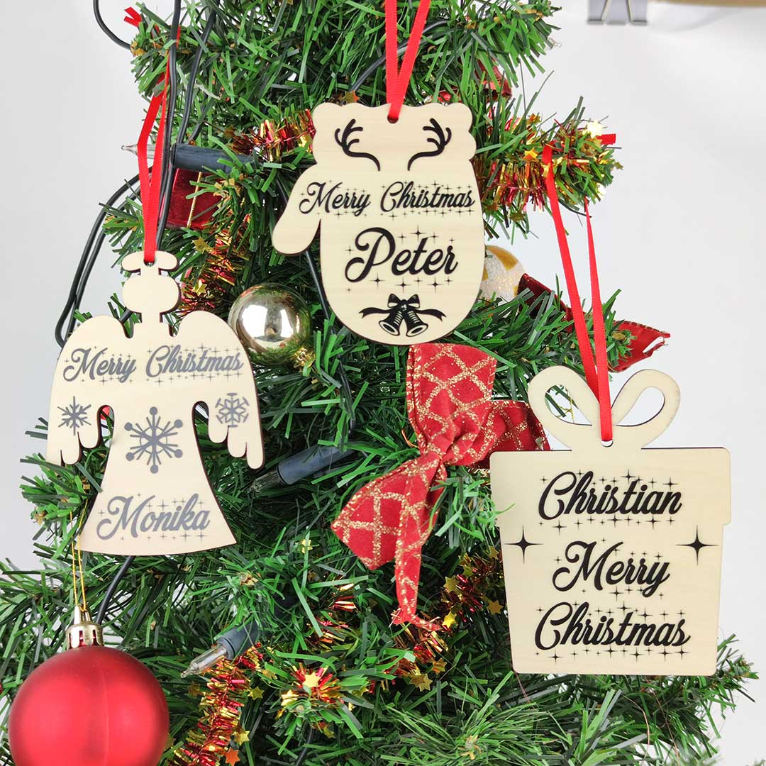 Ustvarite popolnoma unikaten okrasek z osebnimi imeni in vzorci.