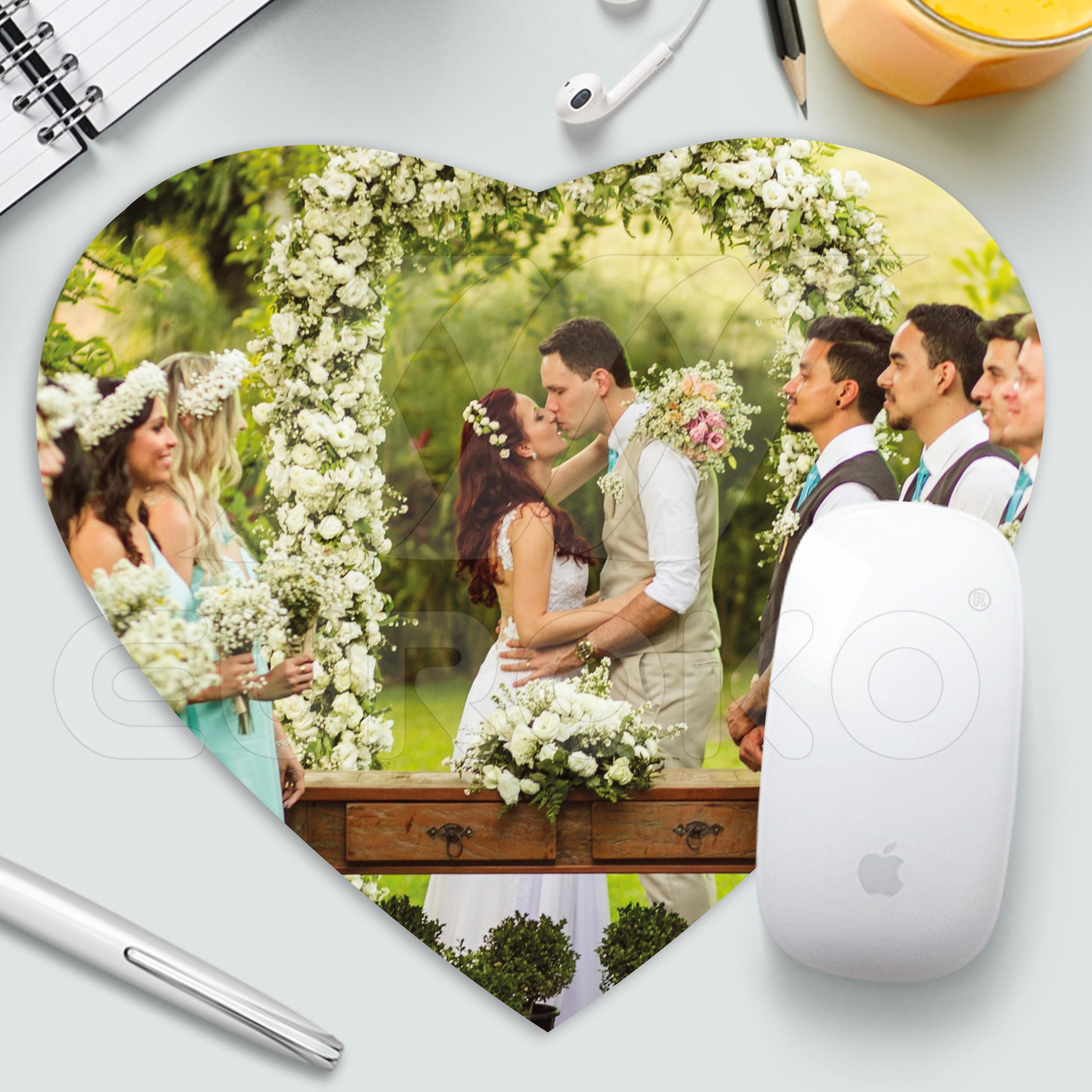 Protidrsno dno zagotavlja stabilnost pri vsakodnevni uporabi.